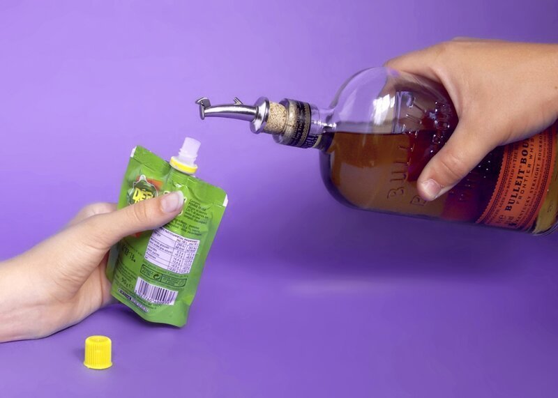 Чтобы не спалили: прячем алкоголь по-студенчески (27 фото)