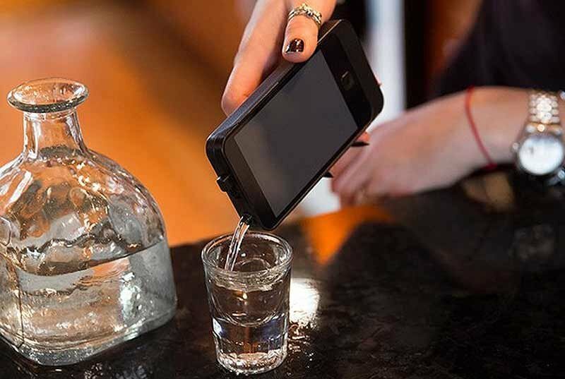 Чтобы не спалили: прячем алкоголь по-студенчески (27 фото)