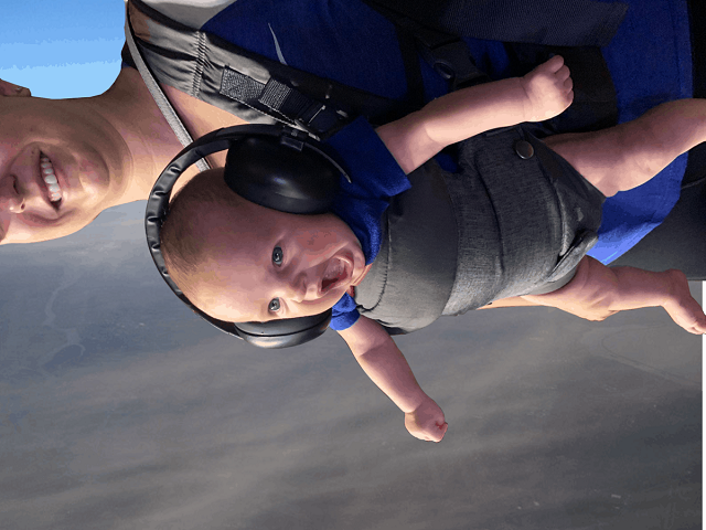 Очень эмоциональный малыш-болельщик стал героем фотошоп-баттла (15 фото)