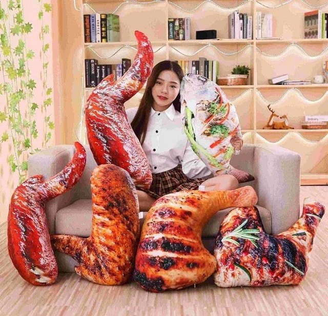 Новая диковинка из Китая: подушки, которые хочется съесть (4 фото)