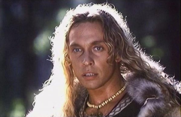 «Сладенький сбежал» в стриптиз-клуб… Зверев вычеркнул Тарзана из жизни за предательство
