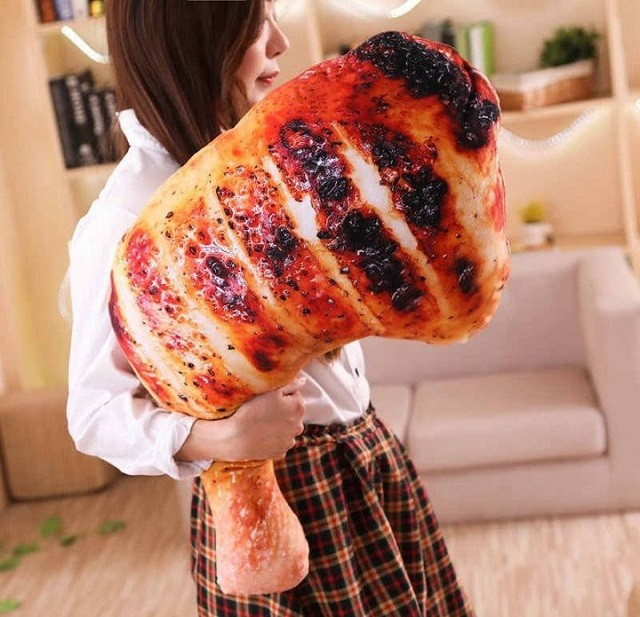 Новая диковинка из Китая: подушки, которые хочется съесть (4 фото)