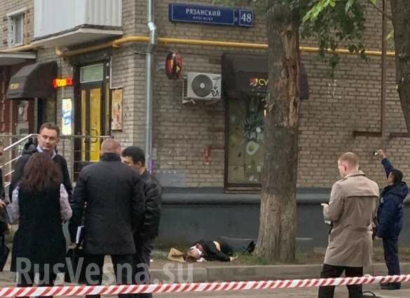 Десять пуль в безоружных: зачем московский полицейский расстрелял коллег (4 фото) Десять пуль в безоружных: зачем московский полицейский расстрелял коллег (4 фото)