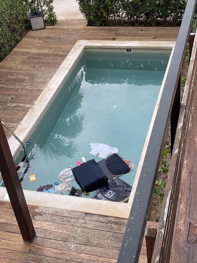 Неудачники, у которых каждый день - новая беда (15 фото)