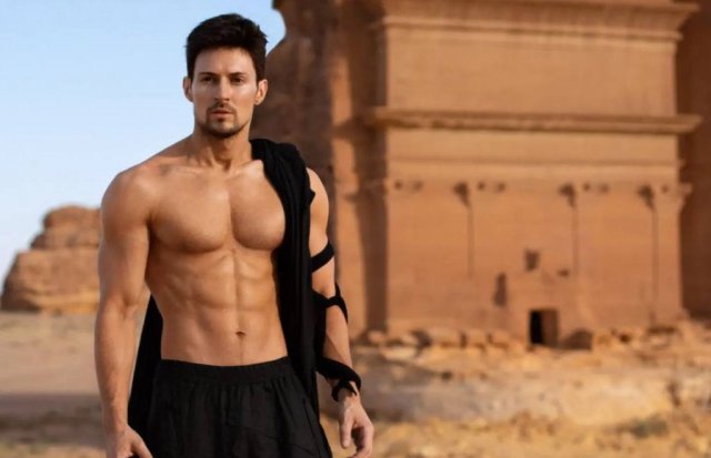 Павел Дуров опубликовал новые фото и показал стальной пресс (4 фото)