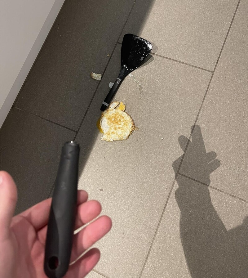 15 человек, которым нужно как-то пережить этот понедельник (16 фото) 15 человек, которым нужно как-то пережить этот понедельник (16 фото)