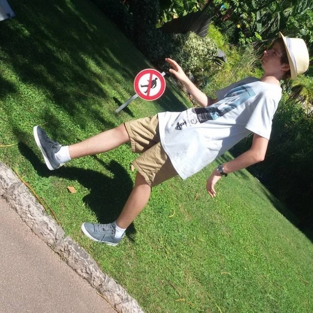 Подборка чертовски коварных людей (22 фото) Подборка чертовски коварных людей (22 фото)