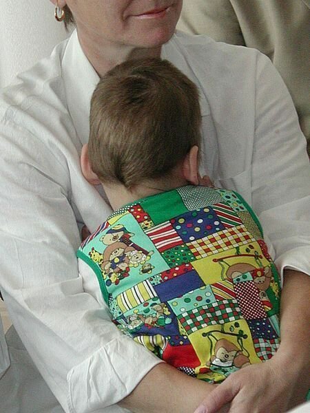 В Набережных Челнах нашли трёх одичавших детей, живших вместе с матерью (2 фото) В Набережных Челнах нашли трёх одичавших детей, живших вместе с матерью (2 фото)