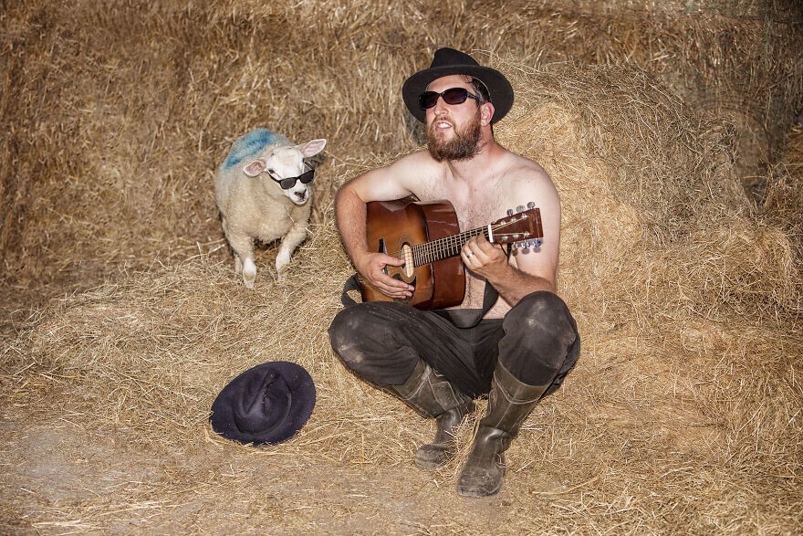 Календарь горячих ирландских фермеров на 2024 год (14 фото) Календарь горячих ирландских фермеров на 2024 год (14 фото)