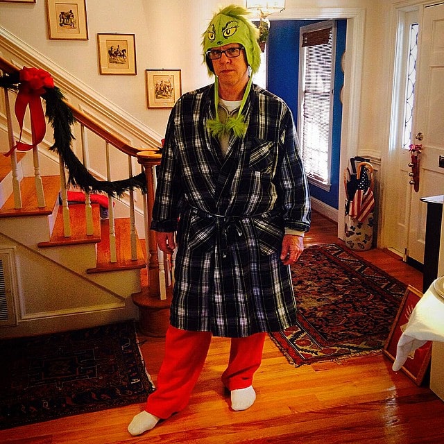 Юморные отцы, которые знают толк в костюмах (20 фото)