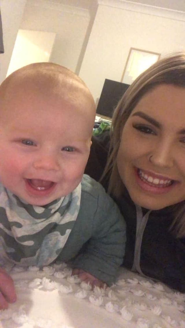 Девушка из Австралии узнала, что беременна в день родов (8 фото)