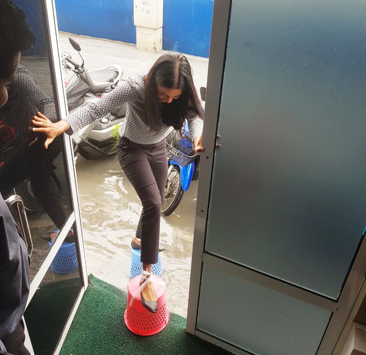 Интересные и немного безумные примеры народной смекалки (18 фото)