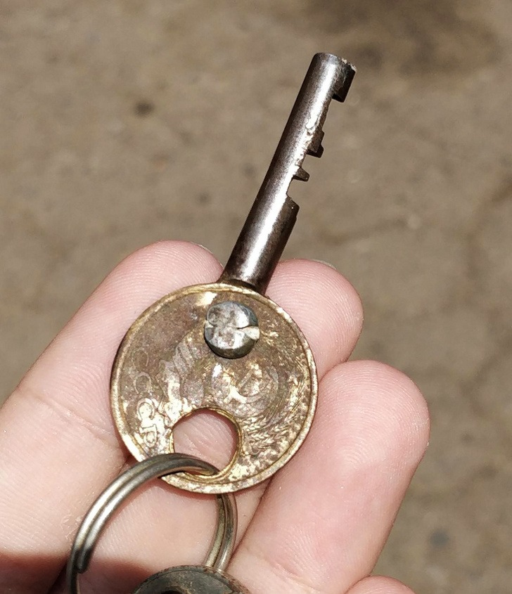 Интересные и немного безумные примеры народной смекалки (18 фото)