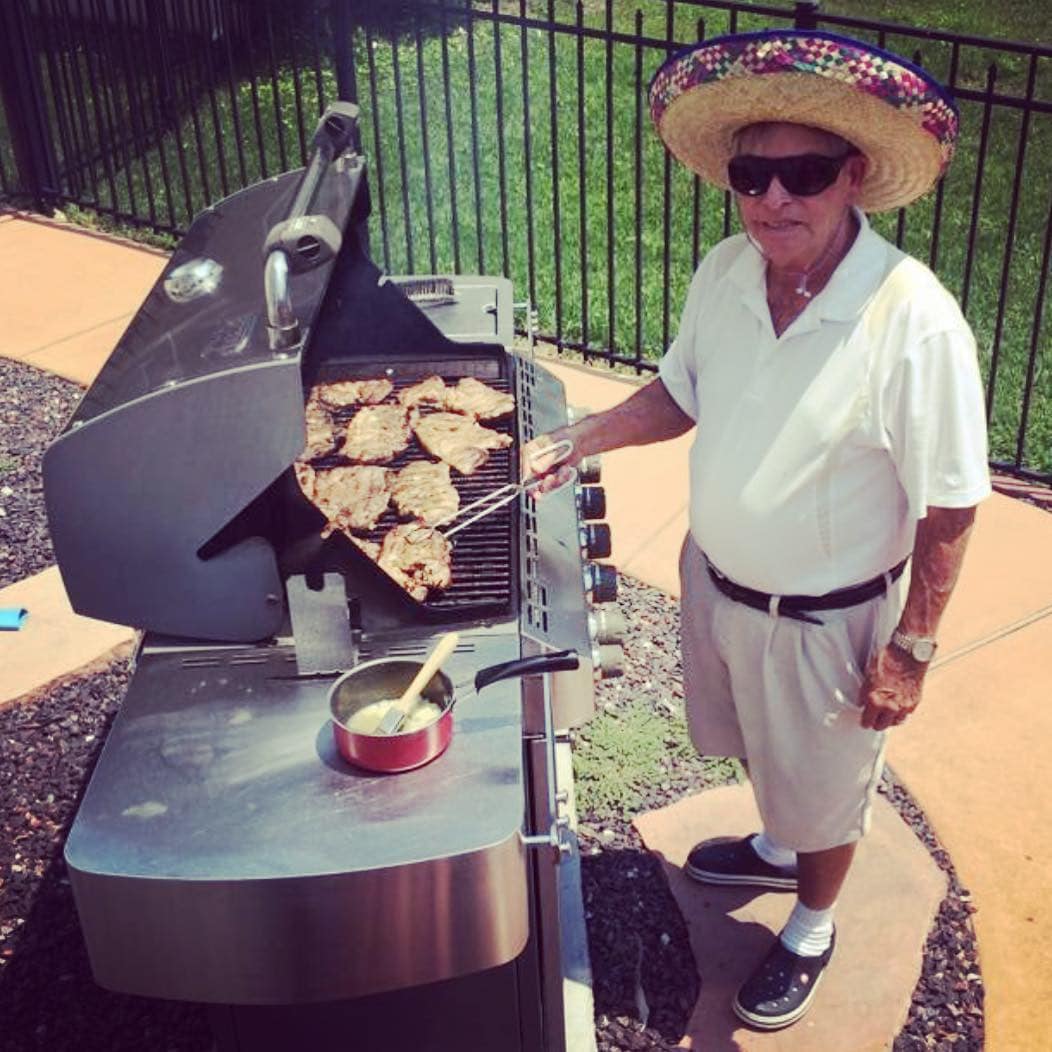 Юморные отцы, которые знают толк в костюмах (20 фото)