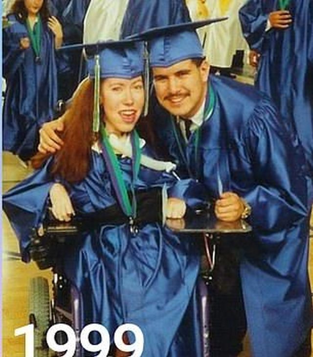 Ультраженственные изменения ветерана войны из США (10 фото)