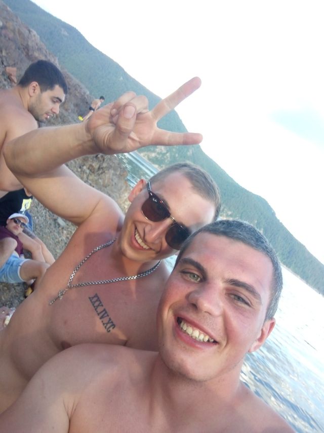 Сын чиновника с другом до смерти избили человека и сняли это на видео: красноярцы готовятся протестовать (10 фото + 2 видео)