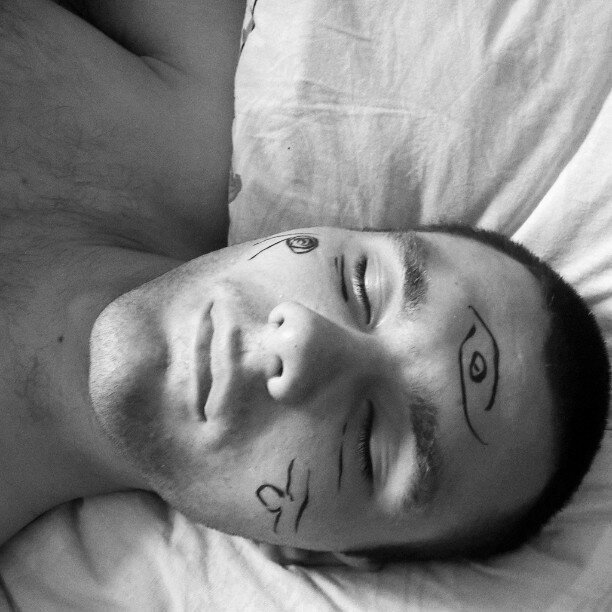 Фотографии, показывающие, почему не стоит злить женщин (13 фото)