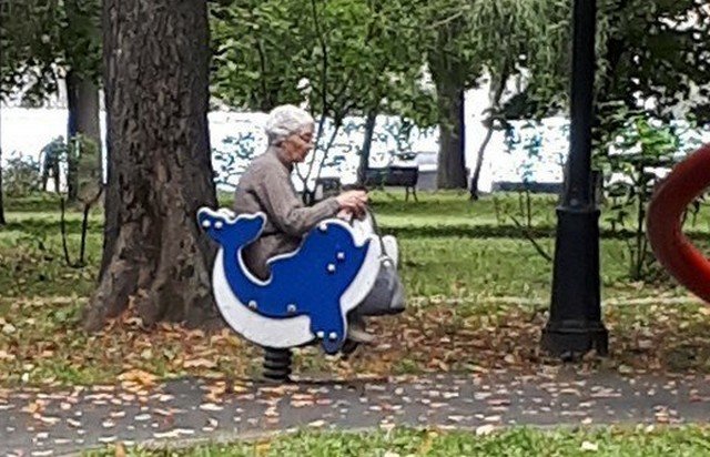 Удивительные поступки бабушек (20 фото)