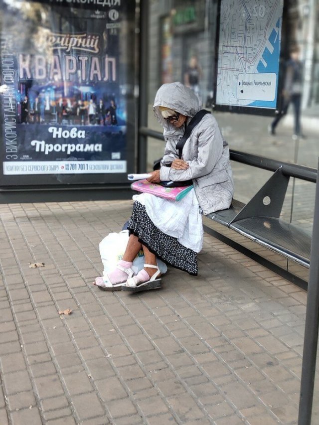 Удивительные поступки бабушек (20 фото)